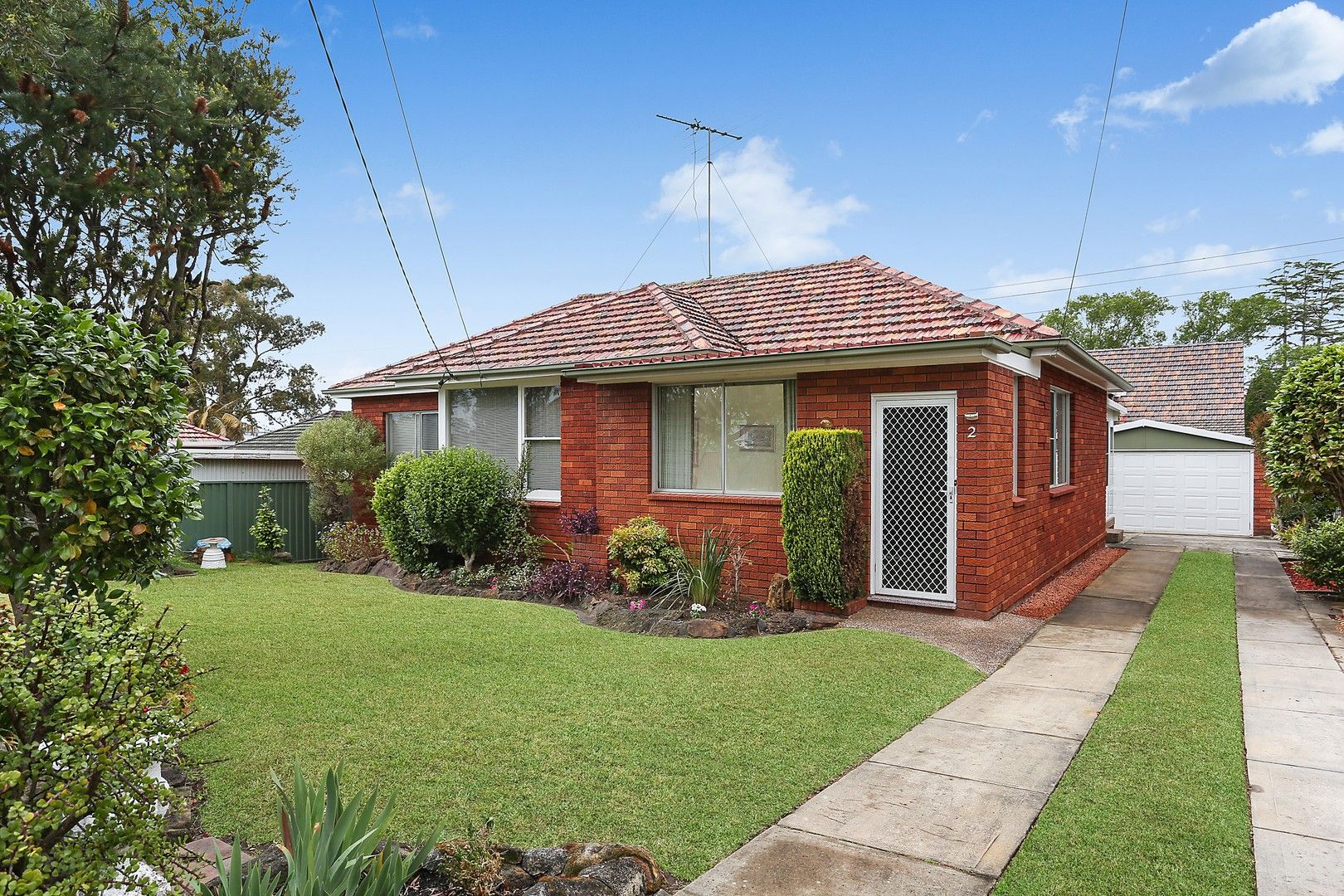 2 Manor Hill Road, Miranda NSW 2228, Image 0