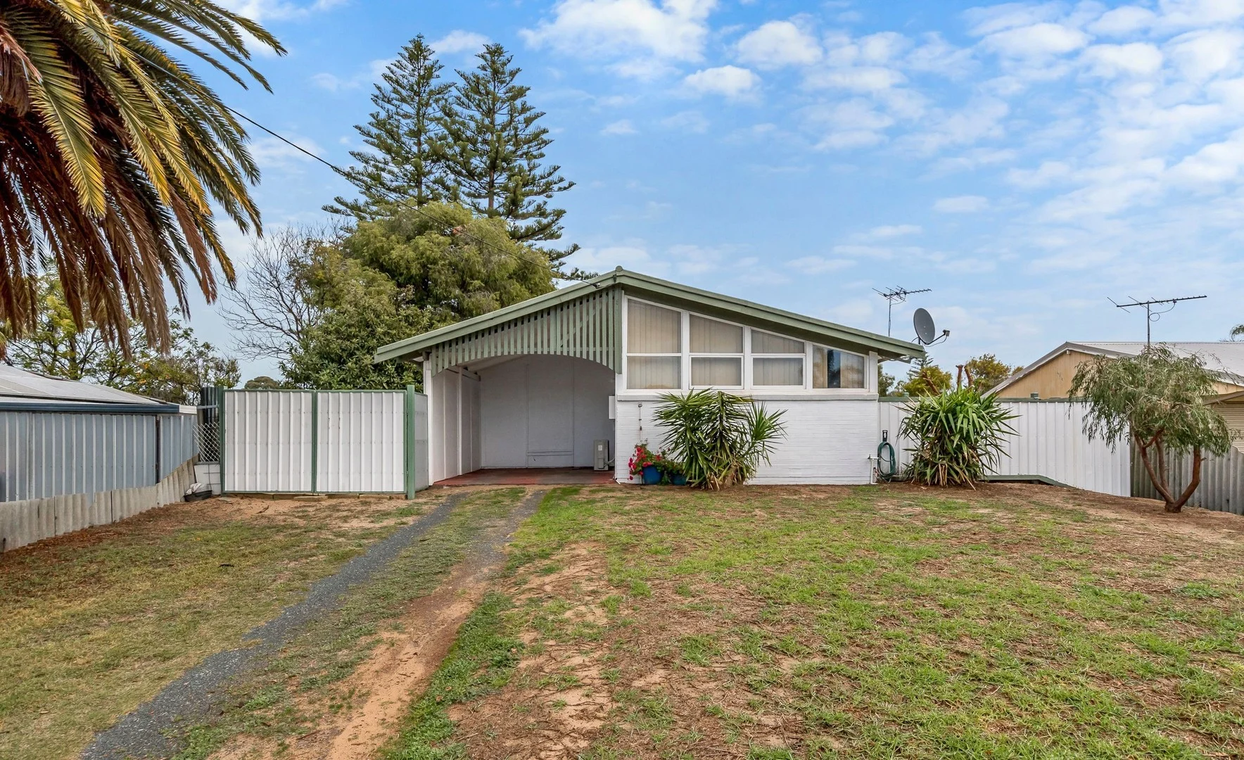 21 Mccormick Street, Warnbro WA 6169