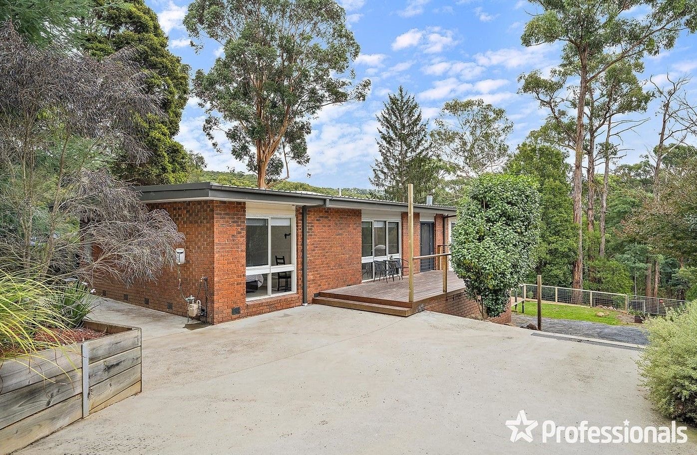 24 Priestley Crescent, Mount Evelyn VIC 3796, Image 0