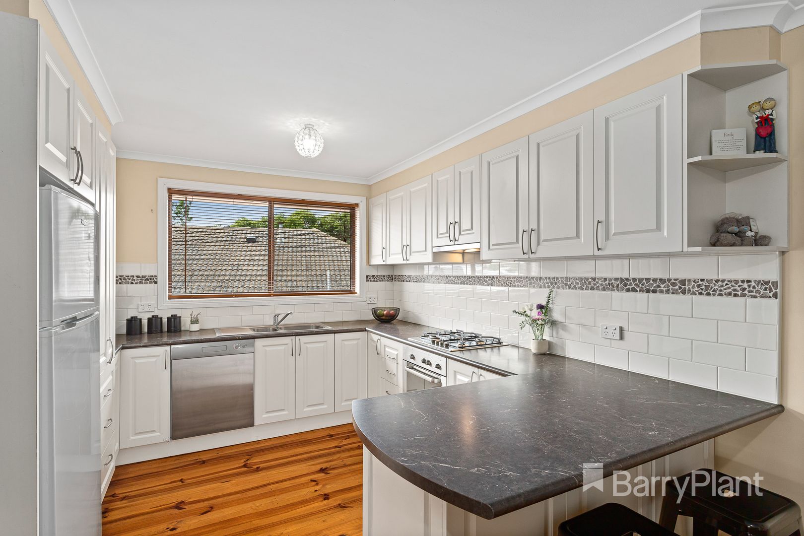 76 Lauriston Drive, Coldstream VIC 3770, Image 2