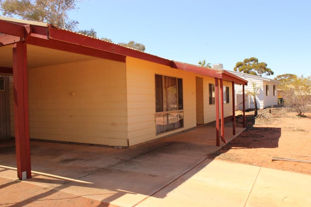 35 Pioneer Drive, Roxby Down Property History & Address Research Domain