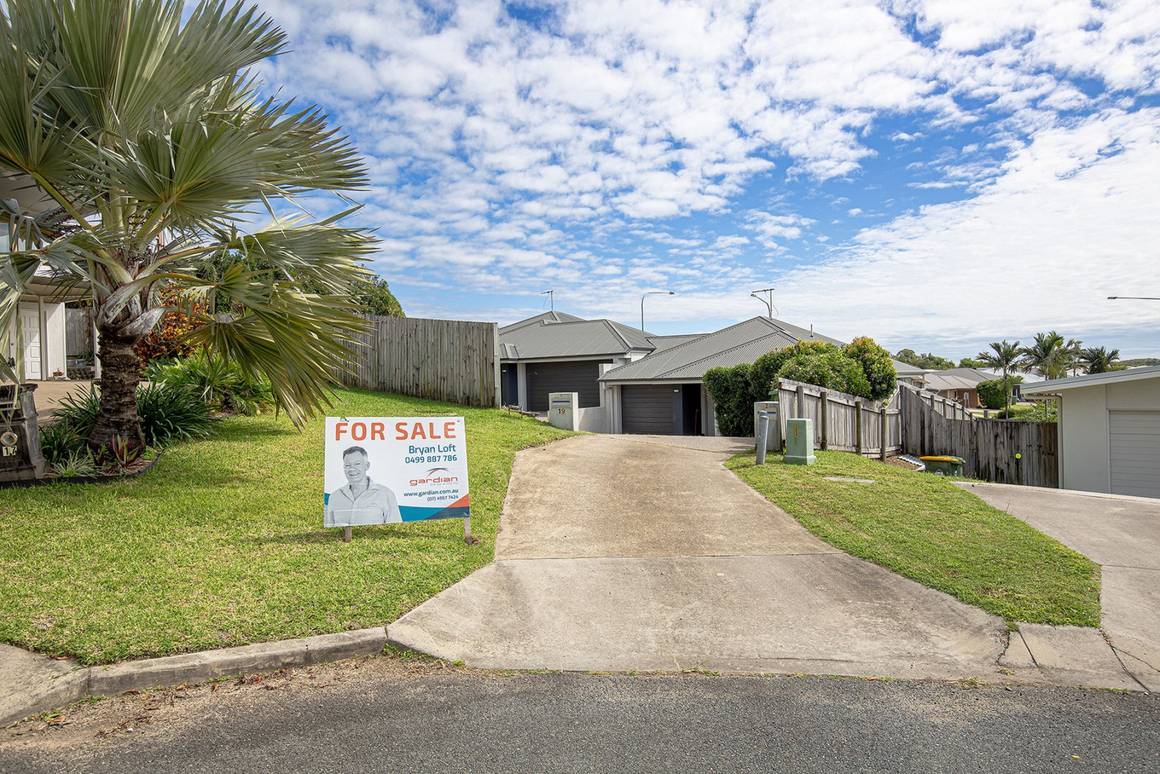 Picture of 1 & 2 / 35 Avalon Drive (access from 19 Brearley Court), RURAL VIEW QLD 4740