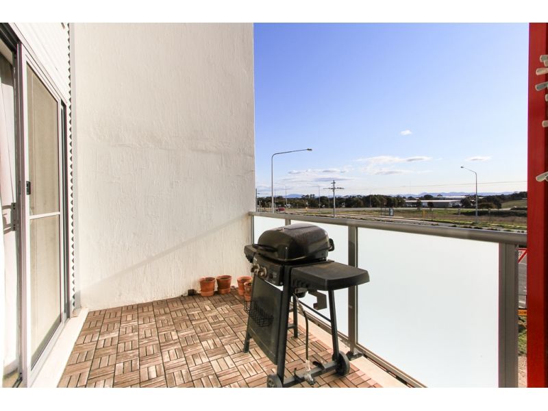 25/84 Kings Canyon Street, Harrison ACT 2914, Image 2