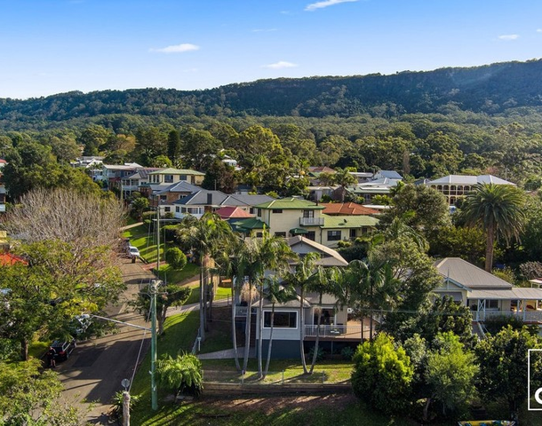 38 Sea Foam Avenue, Thirroul NSW 2515