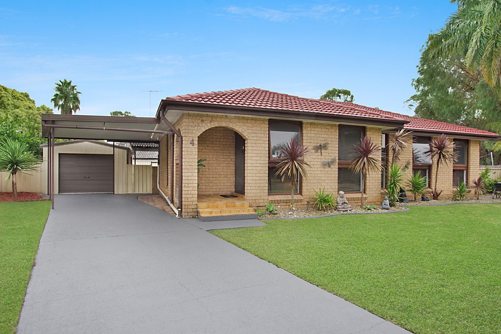 4 Belbowrie Glen, St Clair NSW 2759, Image 0