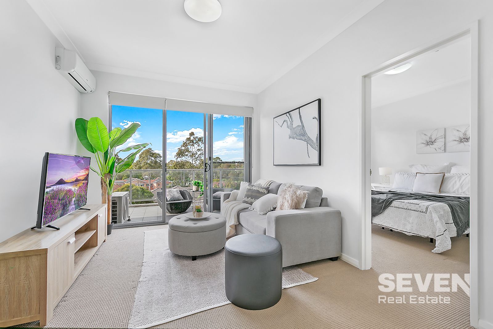 303/11 Robilliard Street, Mays Hill NSW 2145, Image 0