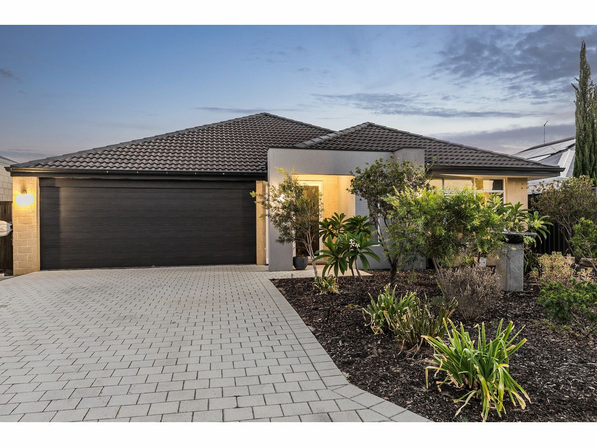 4 bedrooms House in 20 Chilvers Street BALDIVIS WA, 6171