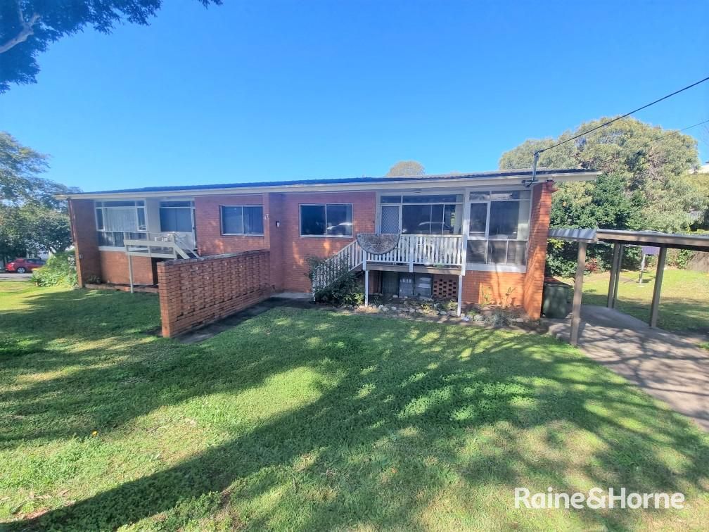 2 bedrooms Apartment / Unit / Flat in 2/47 Newcross Street INDOOROOPILLY QLD, 4068