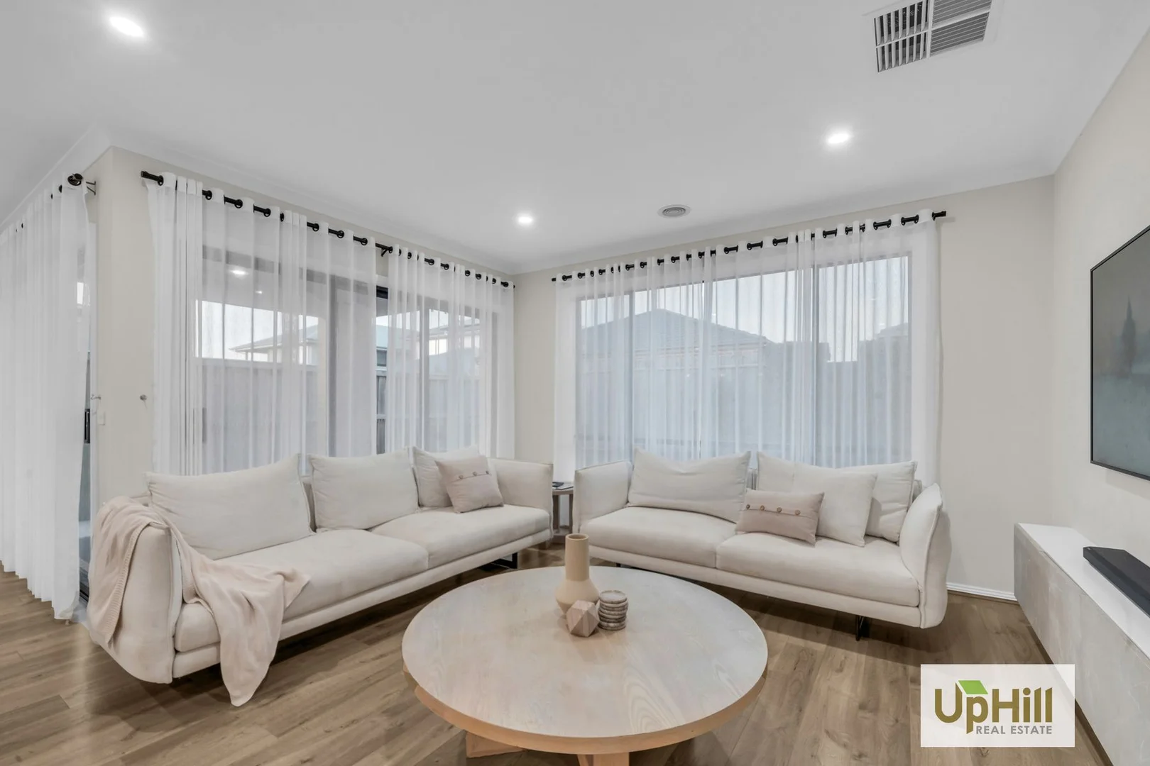 Additional image 13 of 49 Yeungroon Boulervard, Clyde North VIC 3978