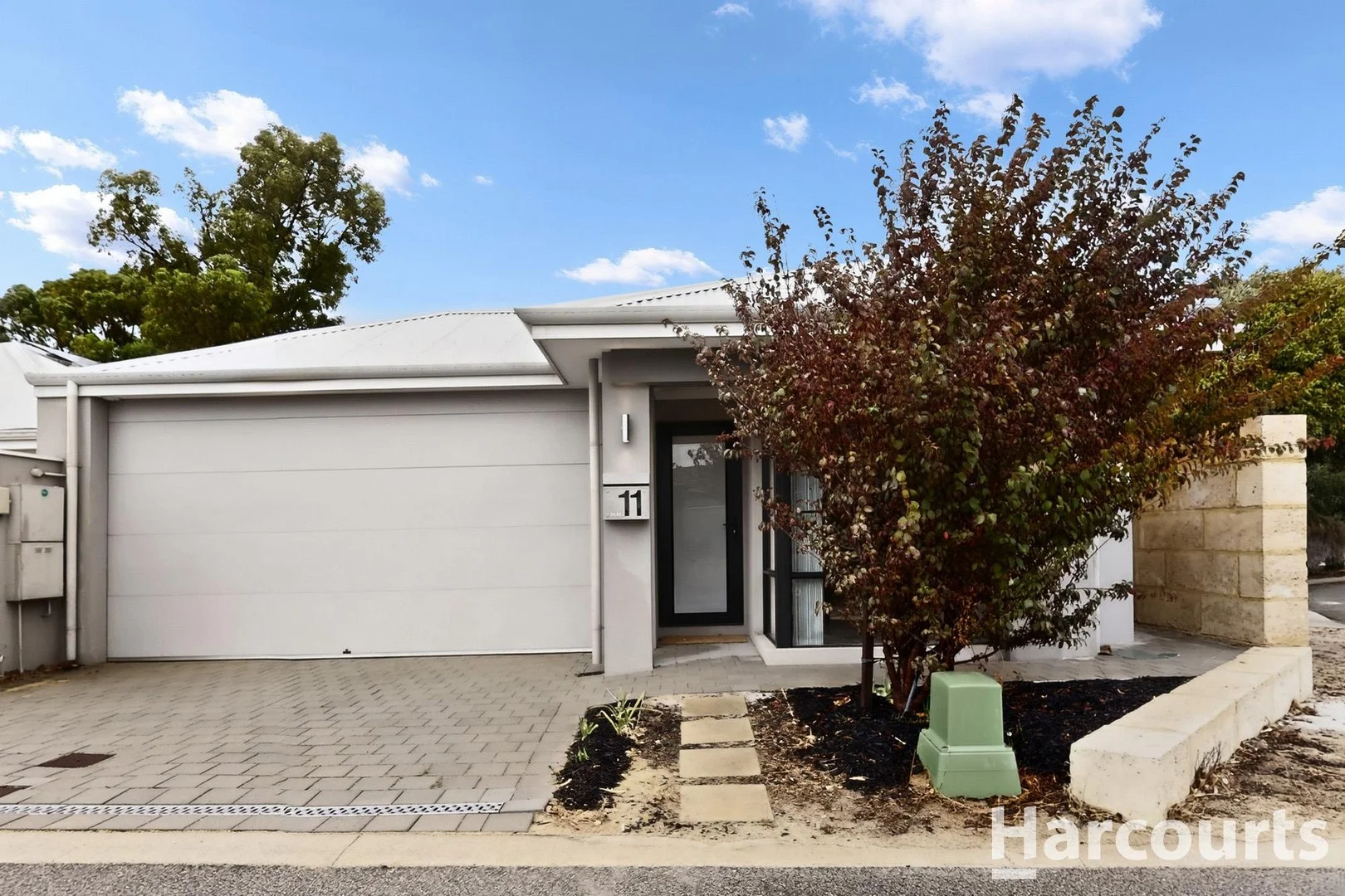 Primary image of 11 Skene Lane, Kinross WA 6028