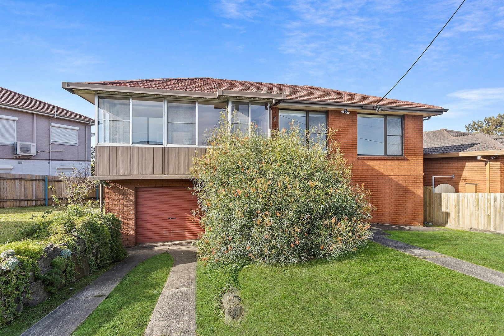 5 Weringa Avenue, Lake Heights NSW 2502, Image 0