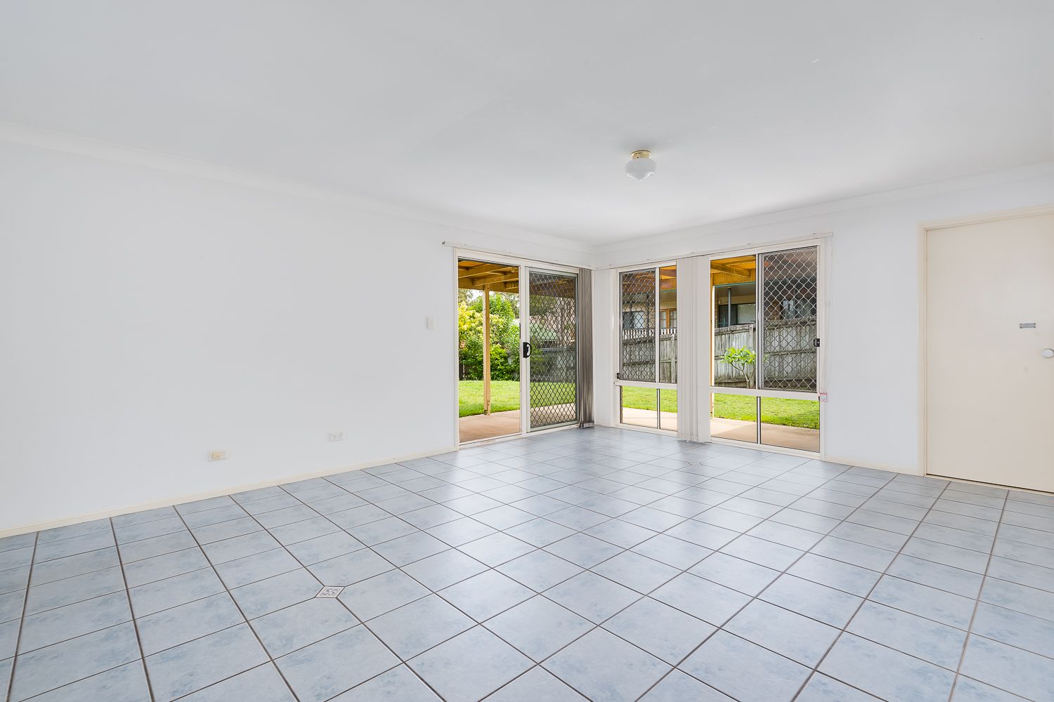 8 Paterson Place, Forest Lake QLD 4078, Image 1