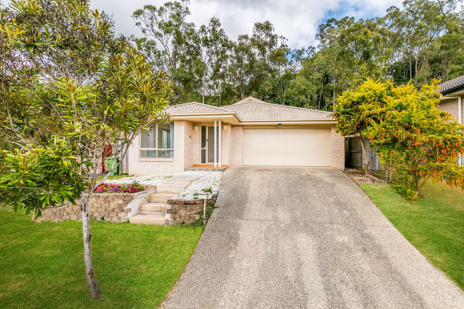 42 Mossman Parade, Waterford QLD 4133