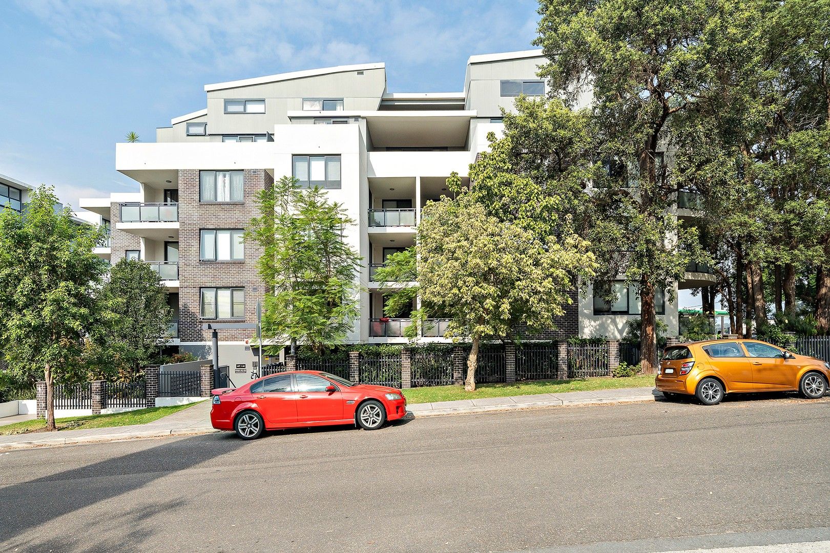 25/2 Bouvardia Street, Asquith NSW 2077, Image 1
