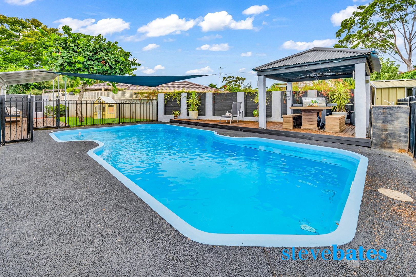 18 Auberge Close, Raymond Terrace NSW 2324, Image 0