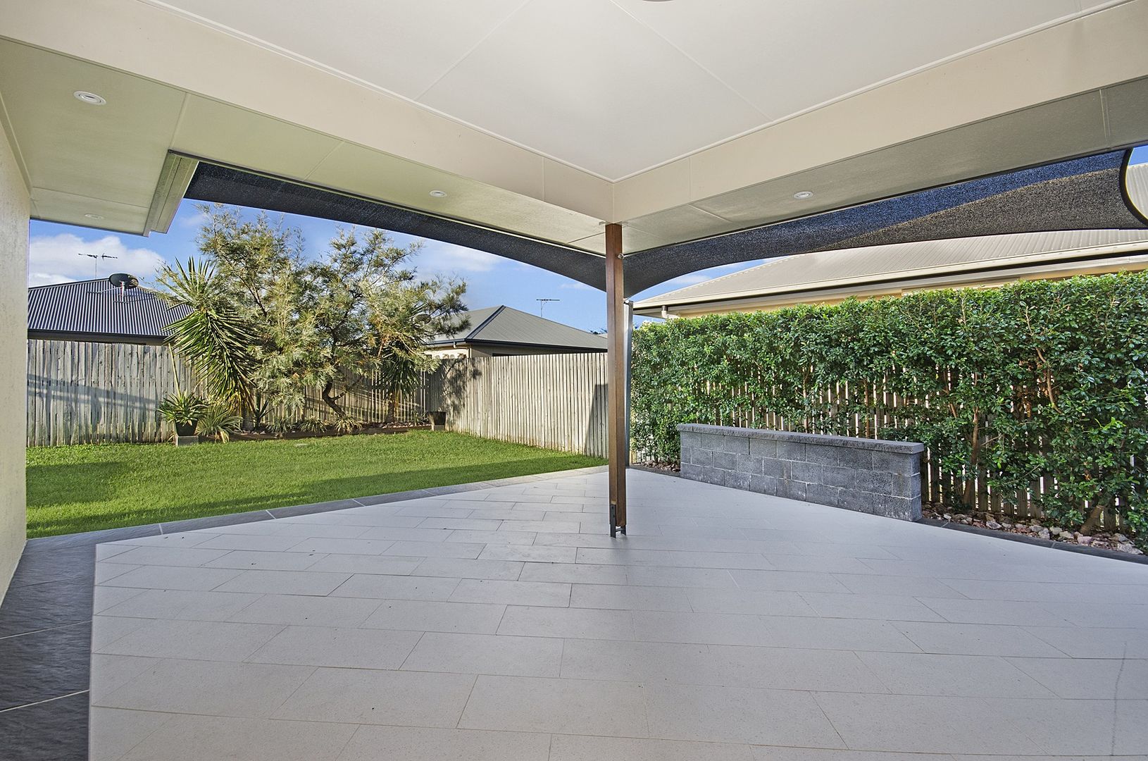 5 Boult Crescent, Burdell QLD 4818, Image 2