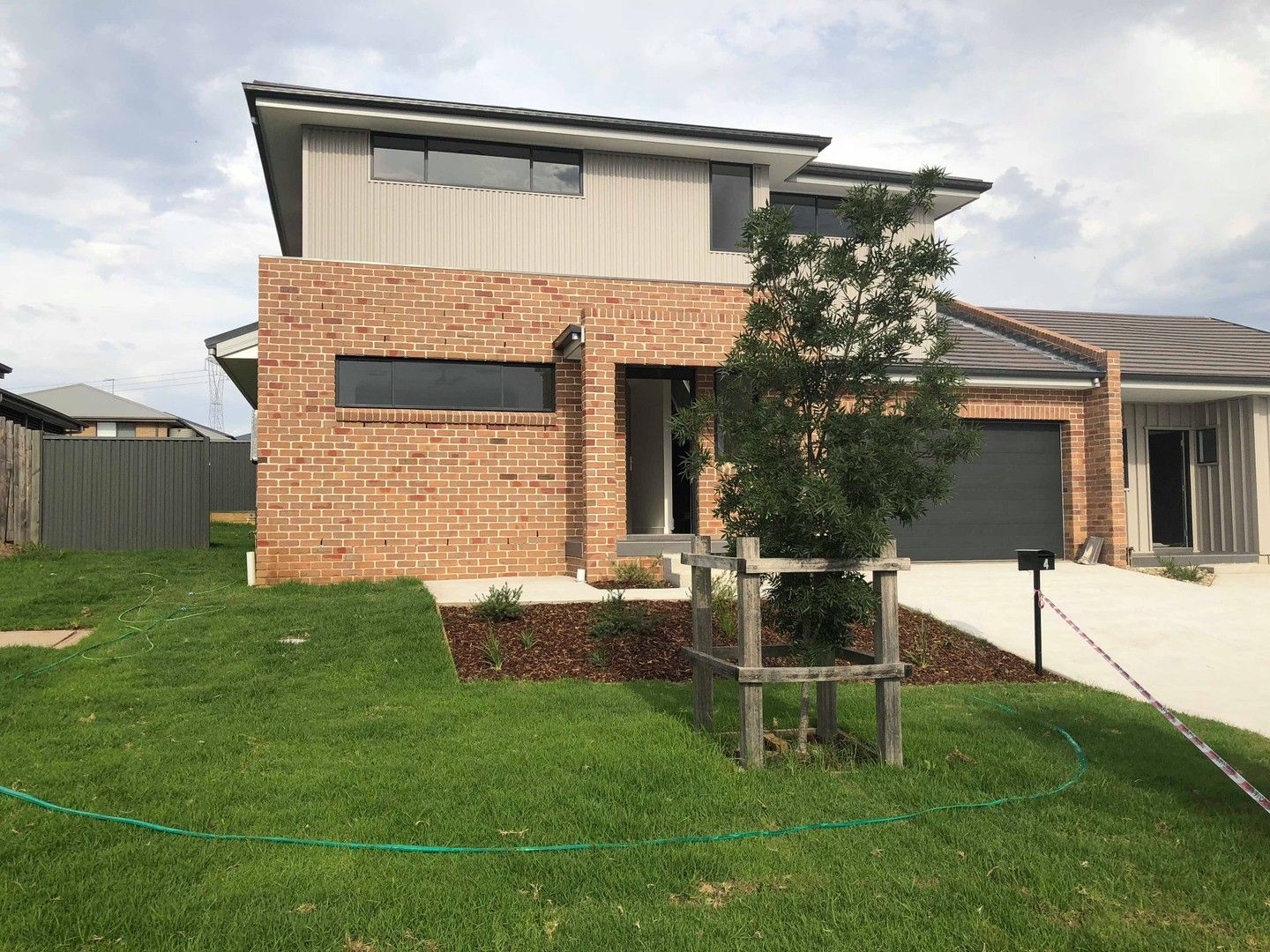 4 bedrooms House in 4a Ascot Drive CURRANS HILL NSW, 2567