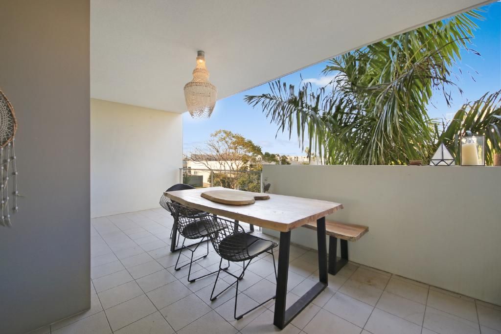 39/2 Gaven Cresent, Mermaid Beach QLD 4218, Image 2