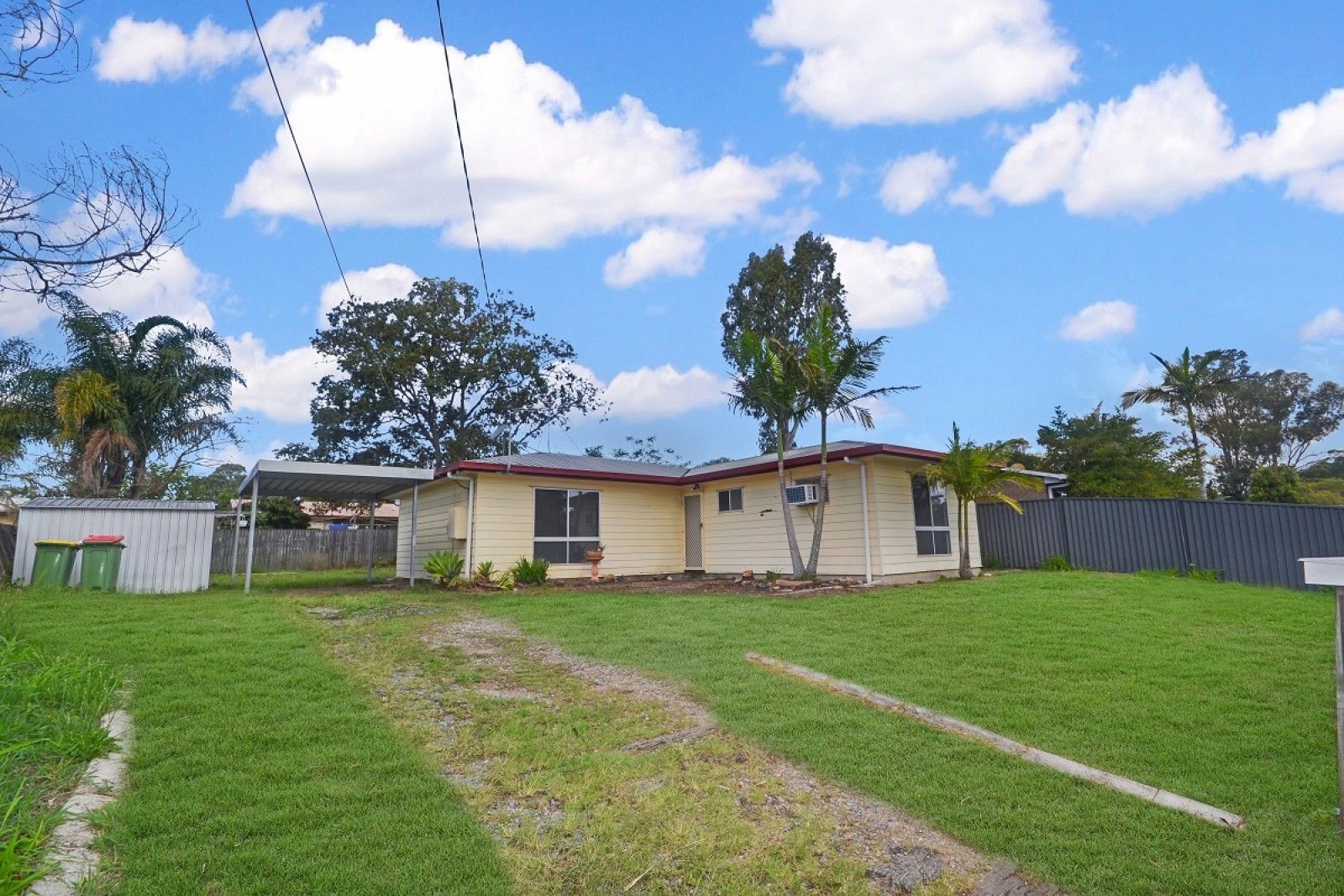 3 bedrooms House in 35 Bedford Crescent EAGLEBY QLD, 4207