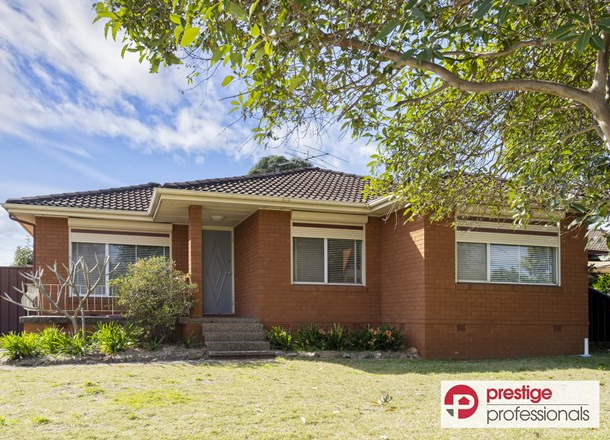 4 Harvey Avenue, Moorebank NSW 2170