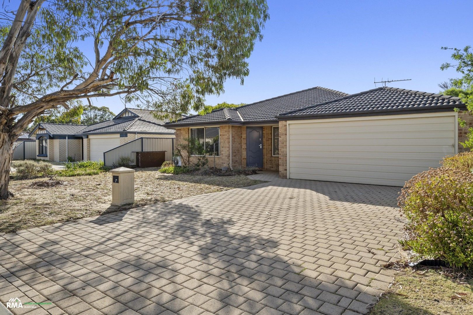 3 bedrooms House in 7 Finchley Avenue MEADOW SPRINGS WA, 6210