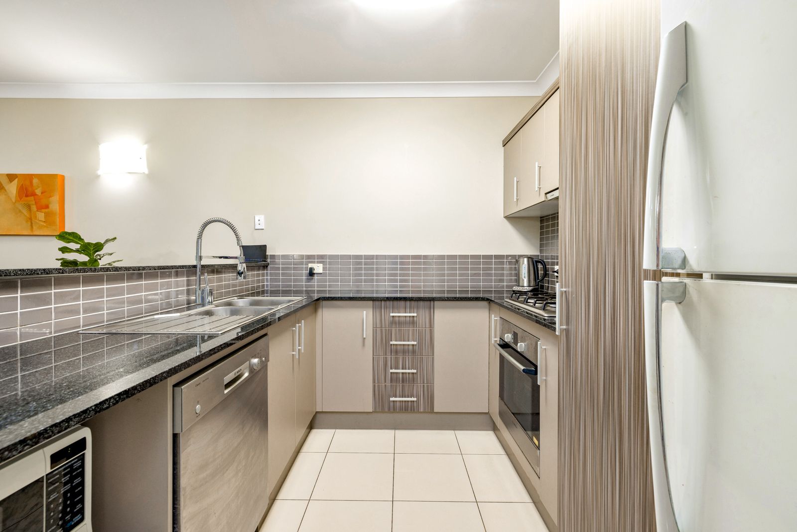 602/12-21 Gregory Street, Westcourt QLD 4870, Image 2