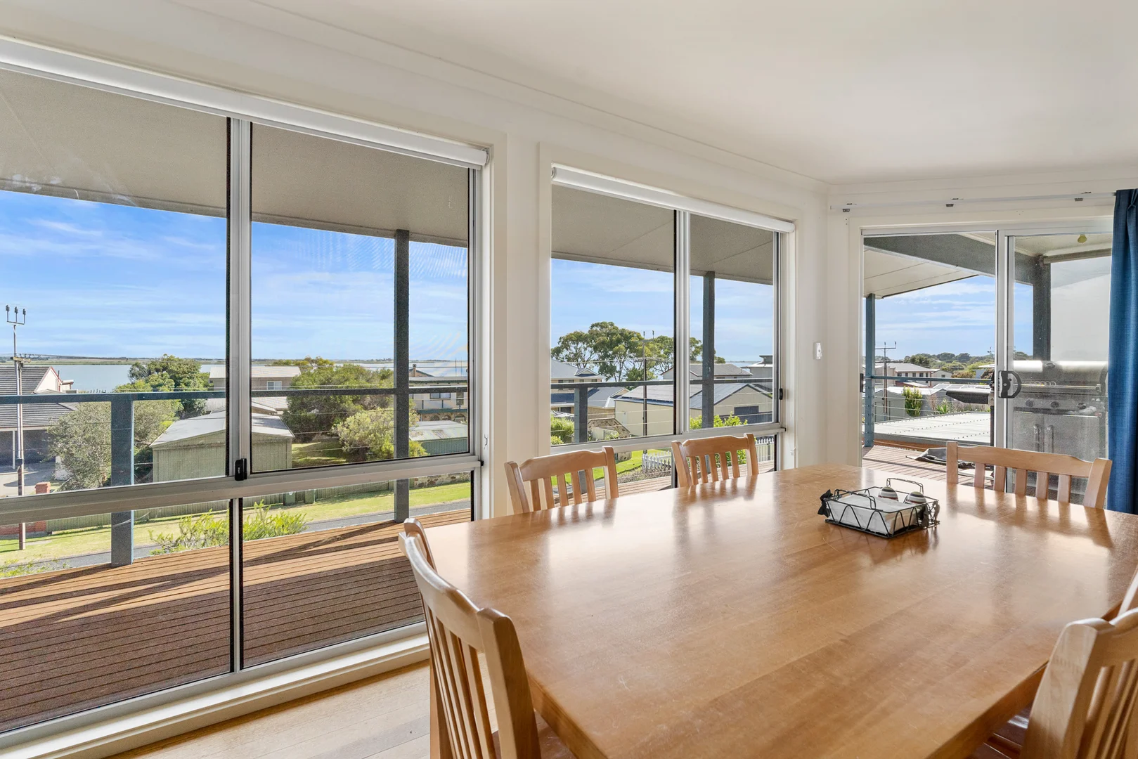 Additional image 24 of 44 Sidney Parade, Hindmarsh Island SA 5214