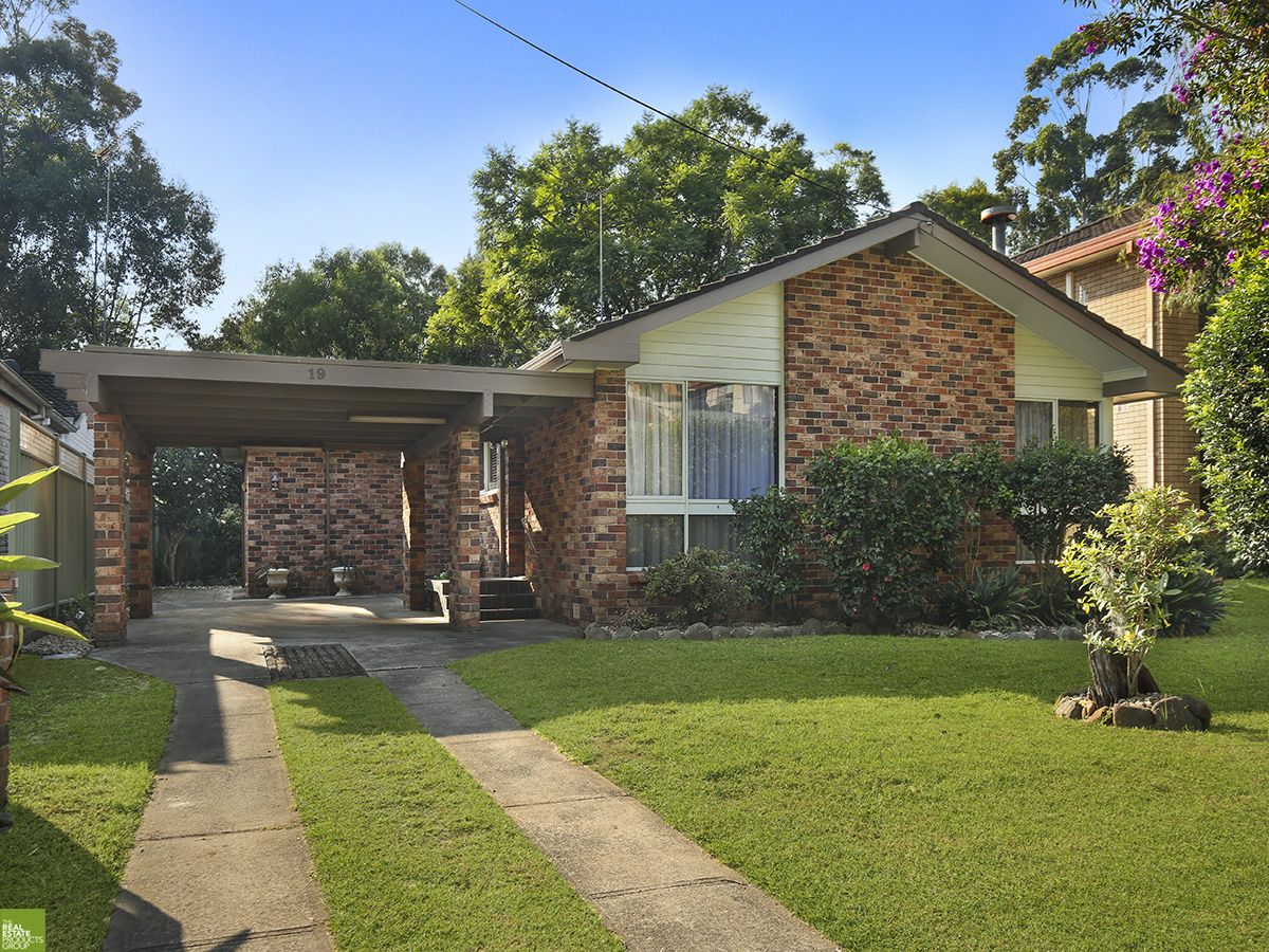 19 Whelan Avenue, Figtree NSW 2525, Image 0