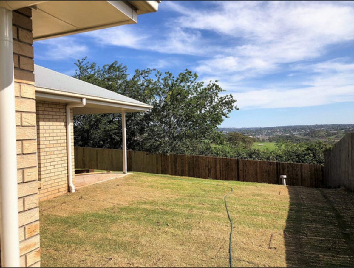 4 Westview Drive, Mount Kynoch QLD 4350, Image 1