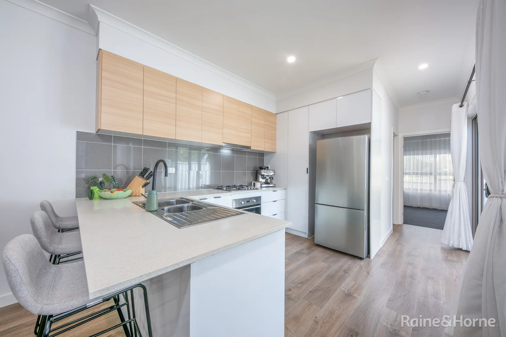 Additional image 5 of 2/7 Oxley Street, Sunbury VIC 3429