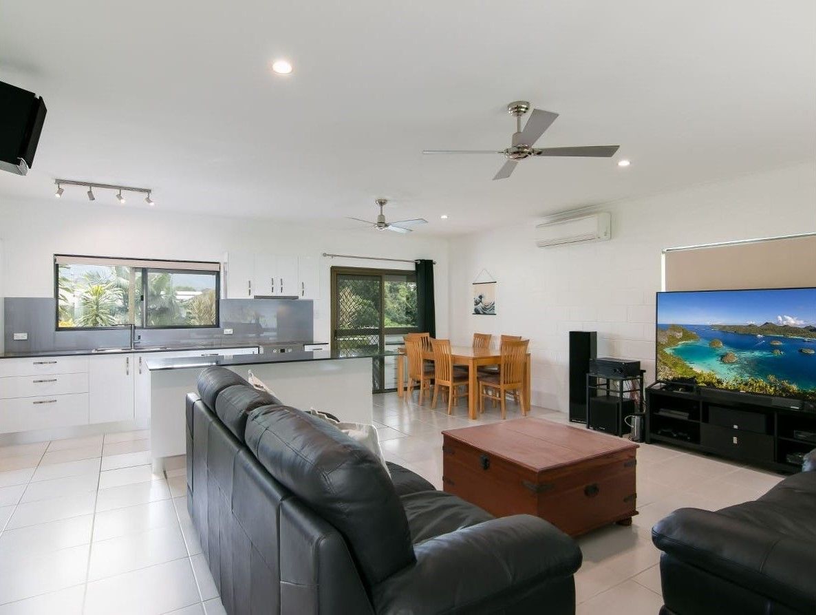 32 Moresby Street, Trinity Beach QLD 4879, Image 2