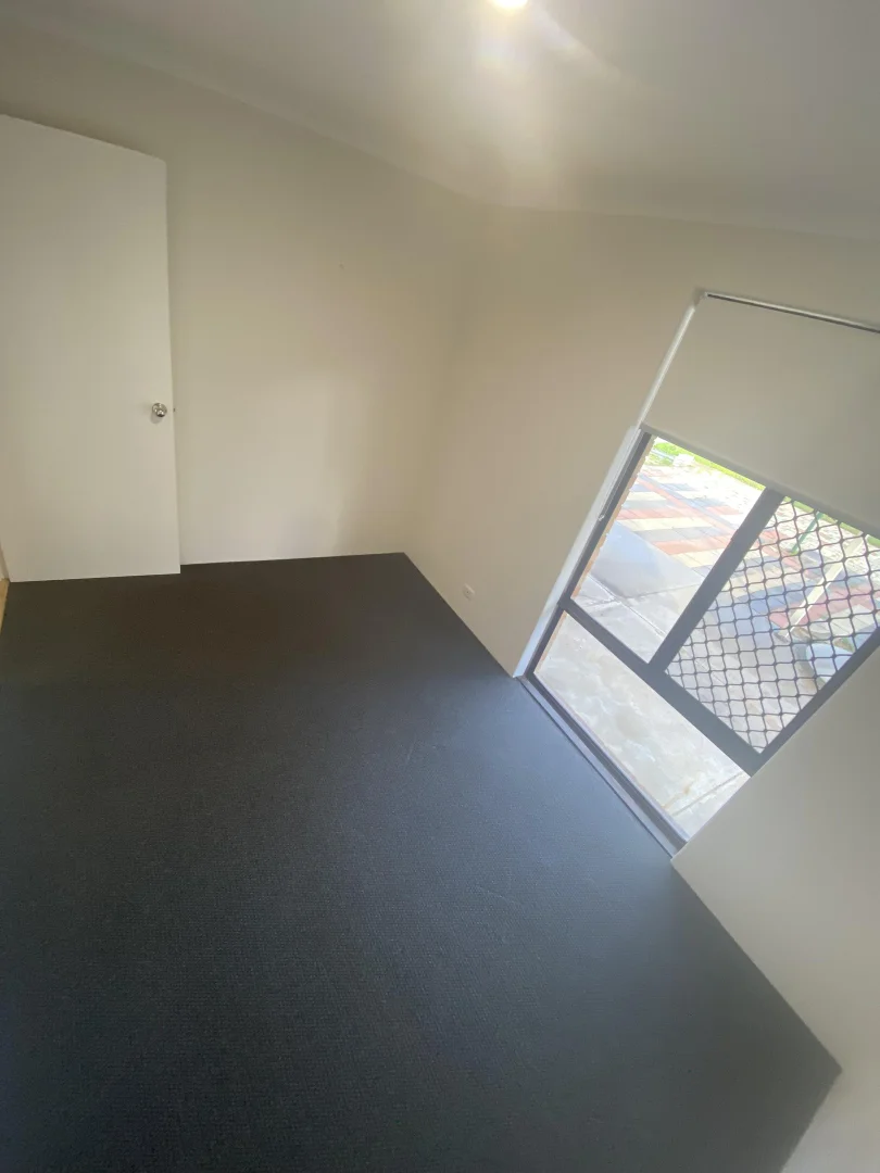 Additional image 11 of 76 Seabrooke Ave, Rockingham WA 6168