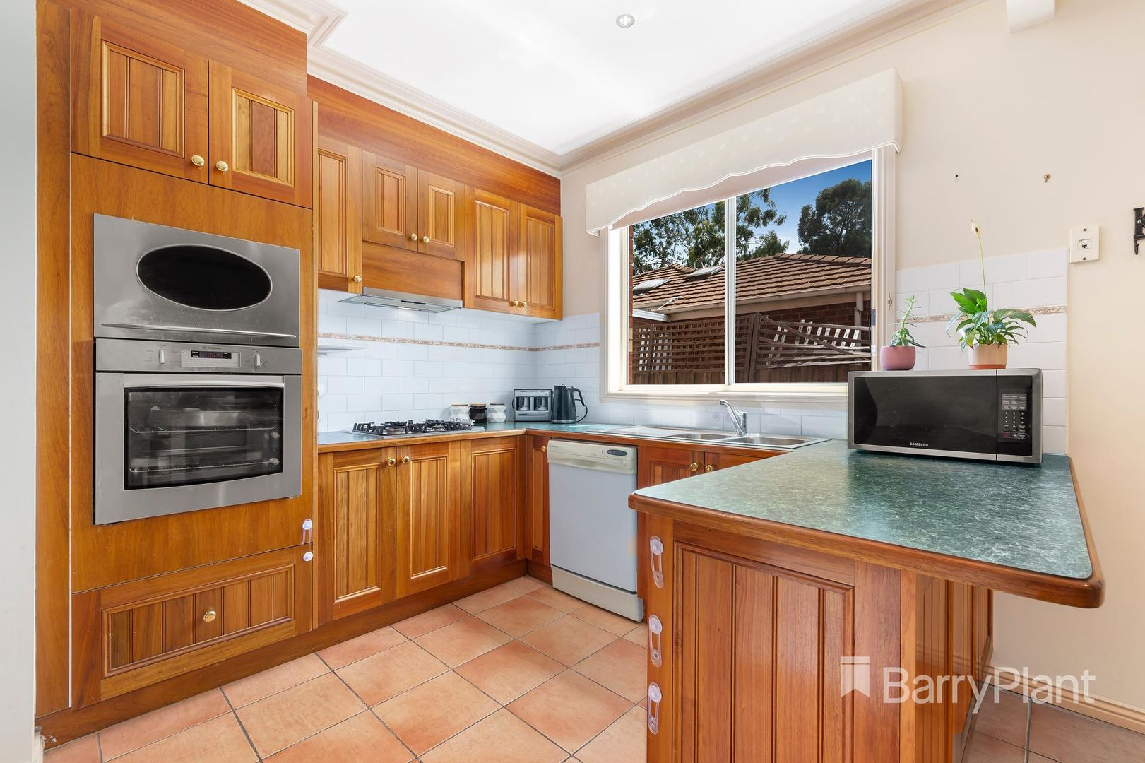 234 Betula Avenue, Mill Park VIC 3082, Image 2