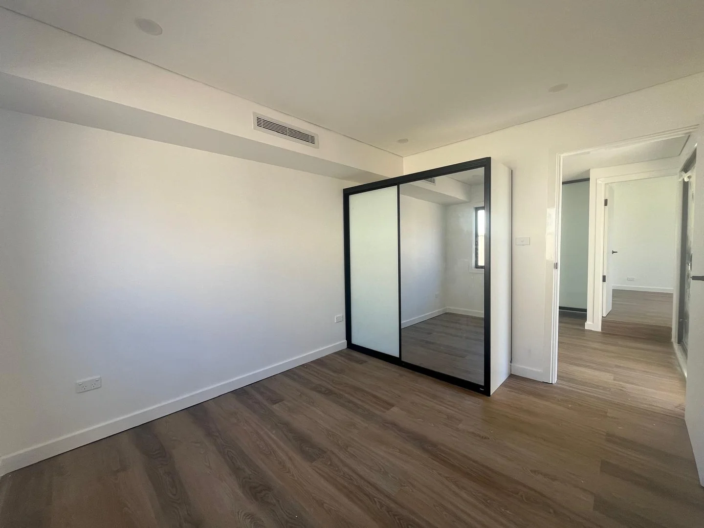 Additional image 12 of 6 Argyle Place, Macquarie Fields NSW 2564