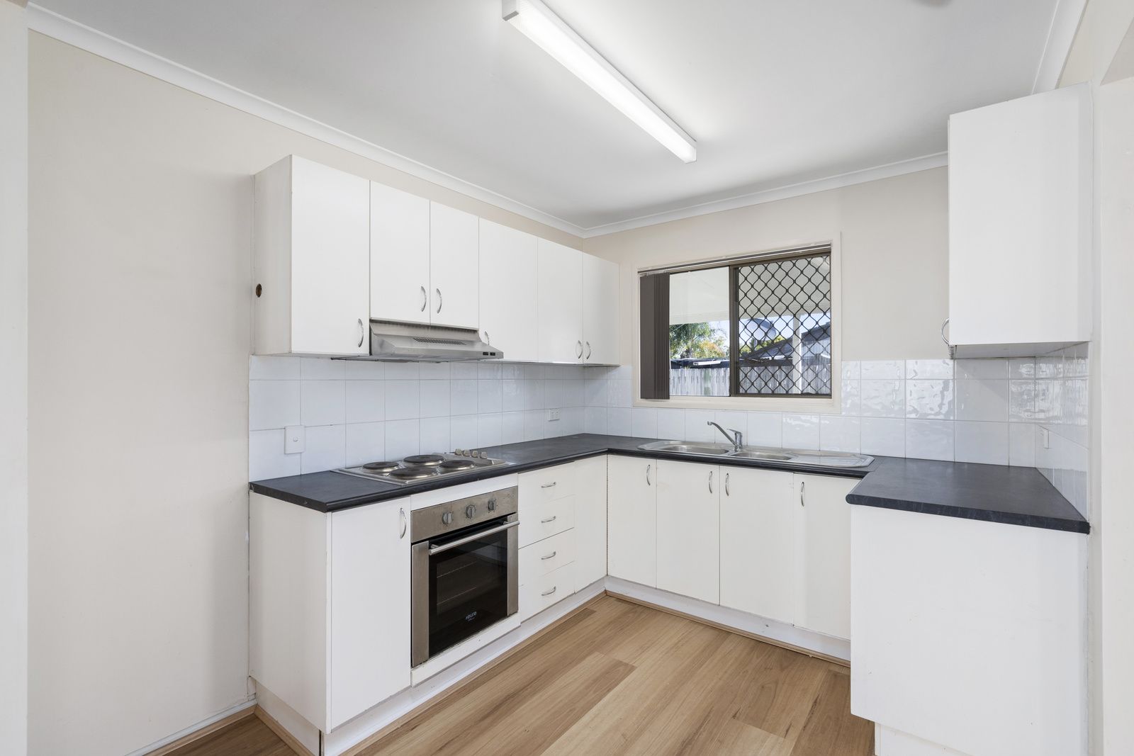 3 bedrooms House in 154 Benowa Road Of SOUTHPORT QLD, 4215