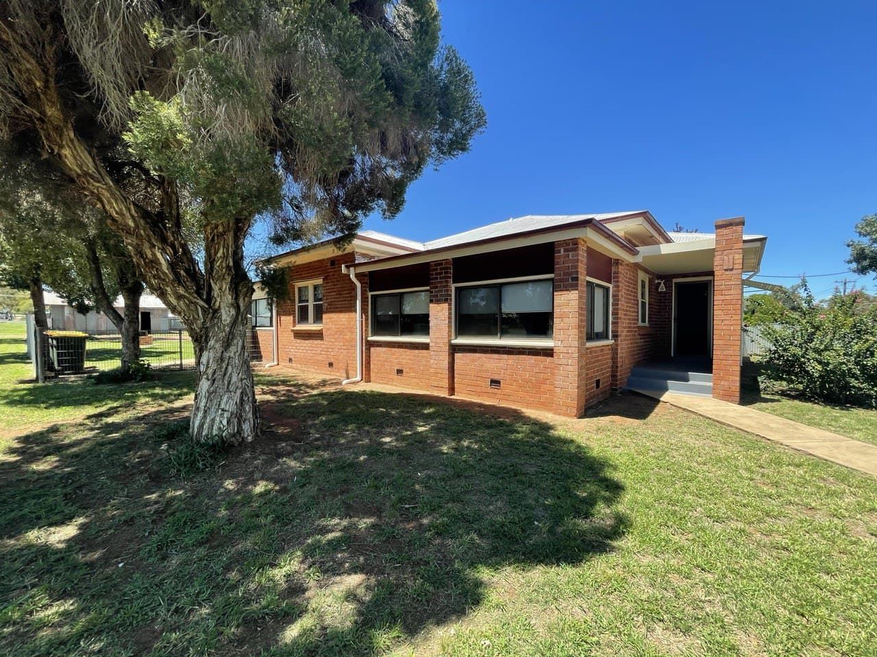 41 Boori Street, Peak Hill NSW 2869 Domain