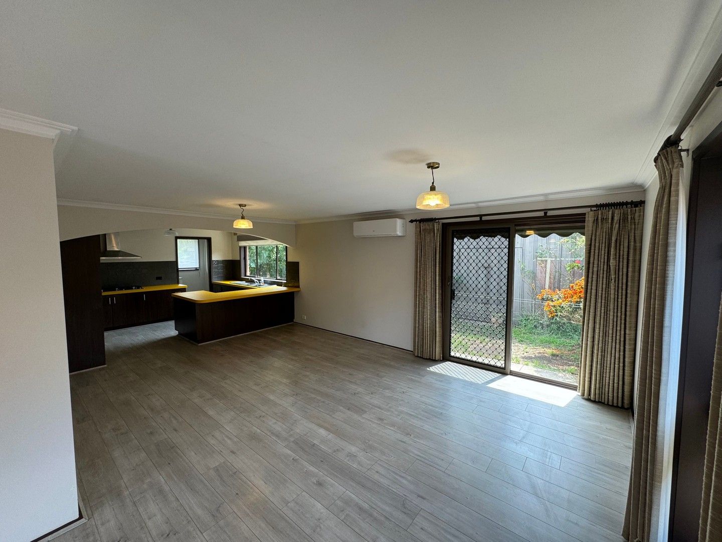 2 bedrooms Apartment / Unit / Flat in 59 Glyndon Avenue ST ALBANS VIC, 3021