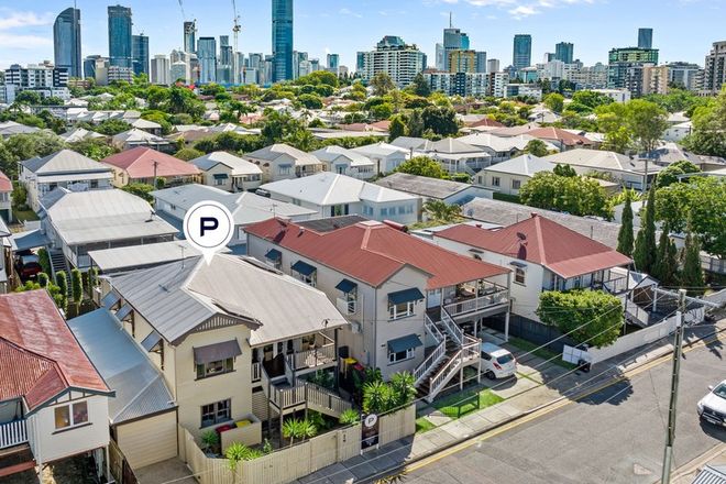Picture of 33 Salstone Street, KANGAROO POINT QLD 4169