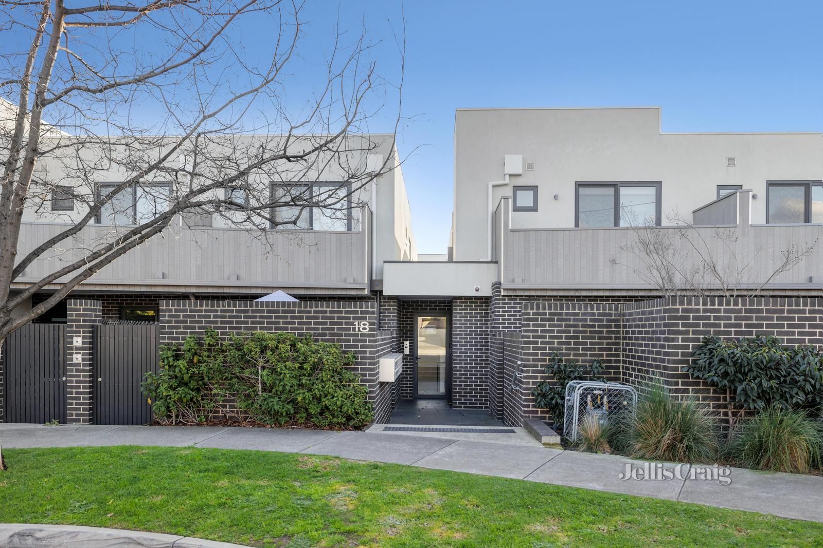 2 bedrooms Townhouse in 12/18 Camira Street MALVERN EAST VIC, 3145