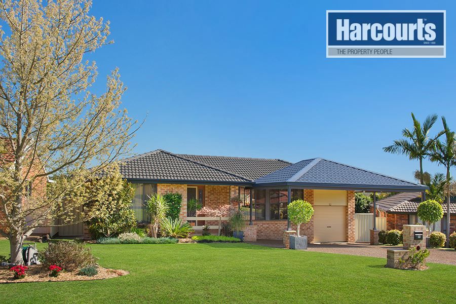 13 Whitworth Place, Raby NSW 2566