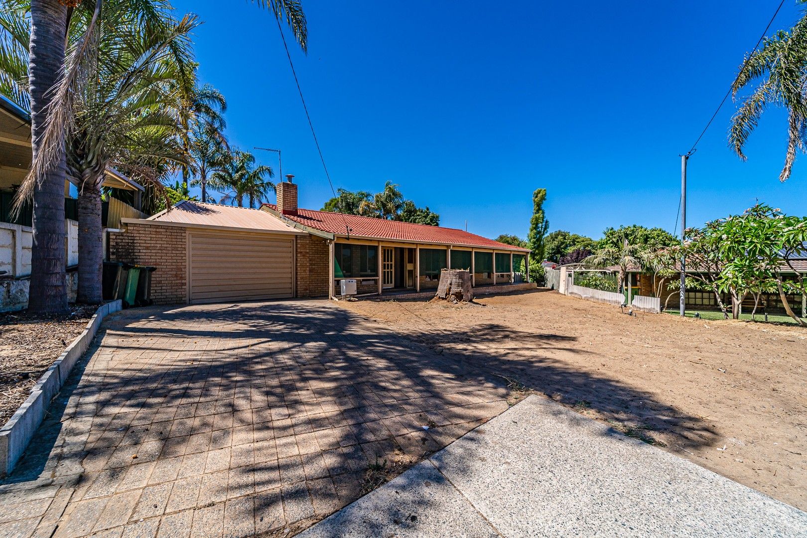 3 bedrooms House in 8 Fordred Place PARMELIA WA, 6167