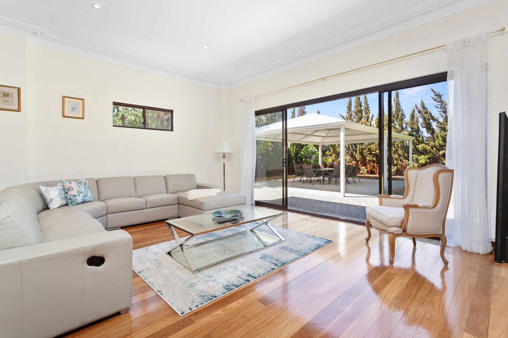 4 bedrooms House in 12 Carrington street NEDLANDS WA, 6009