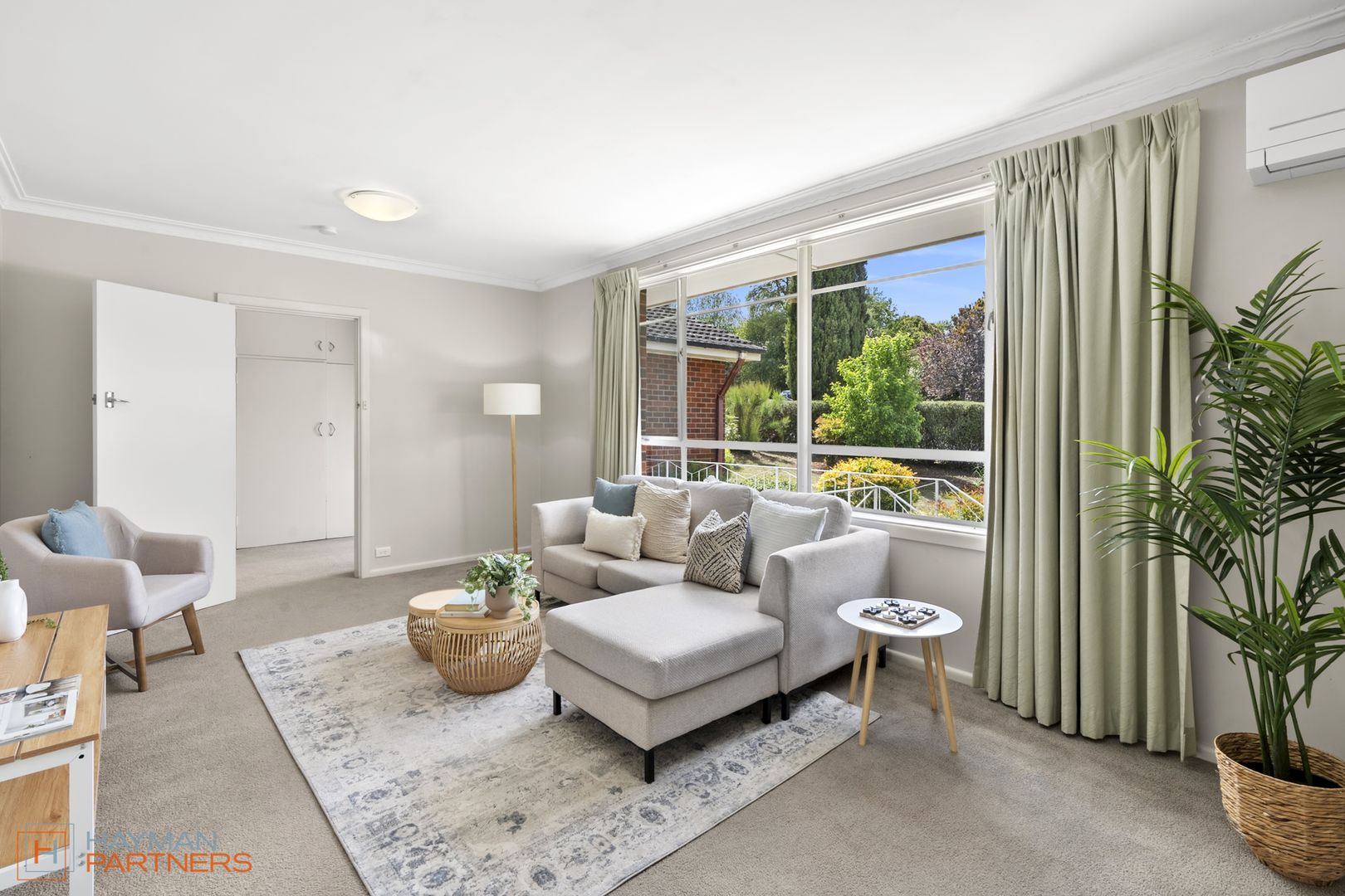 5 Mahon Place, Hughes ACT 2605, Image 2