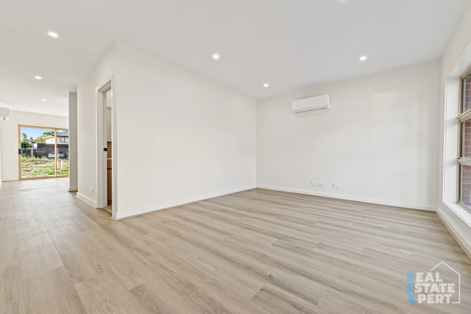 Additional image 3 of 11 Tiger Way, Officer VIC 3809