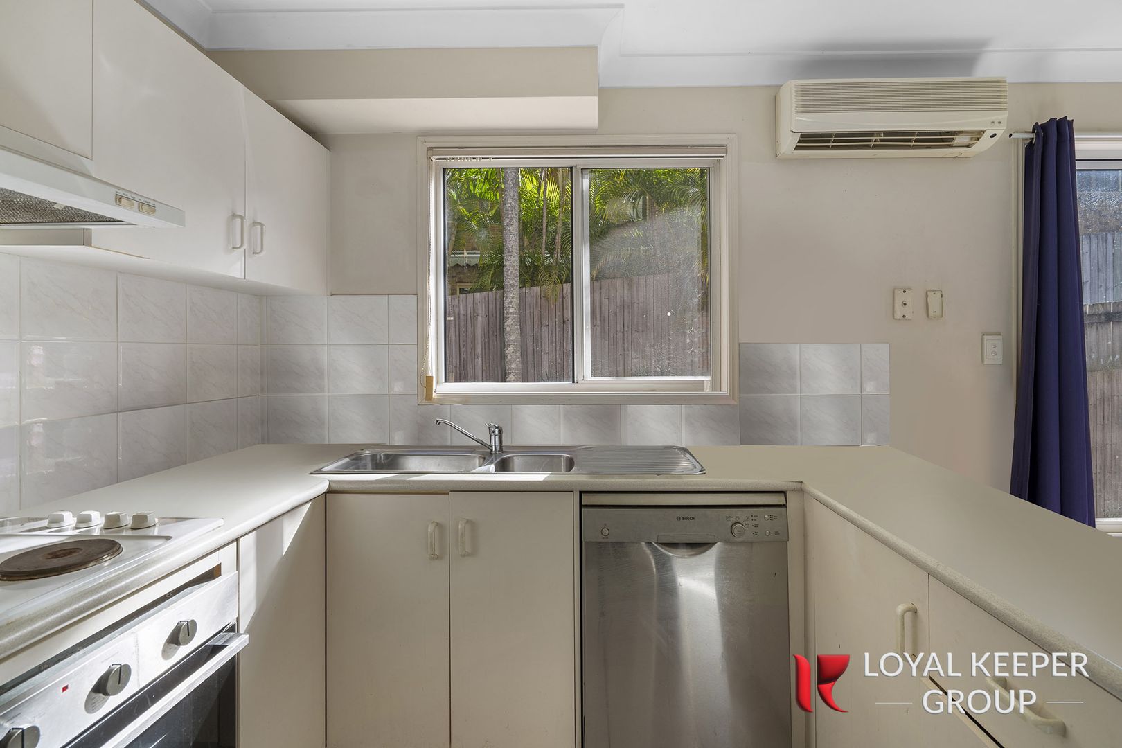 11/122 JOHNSON ROAD, Hillcrest QLD 4118, Image 2