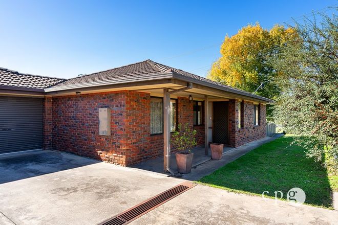 Picture of 1/23 Gainsborough Street, CASTLEMAINE VIC 3450