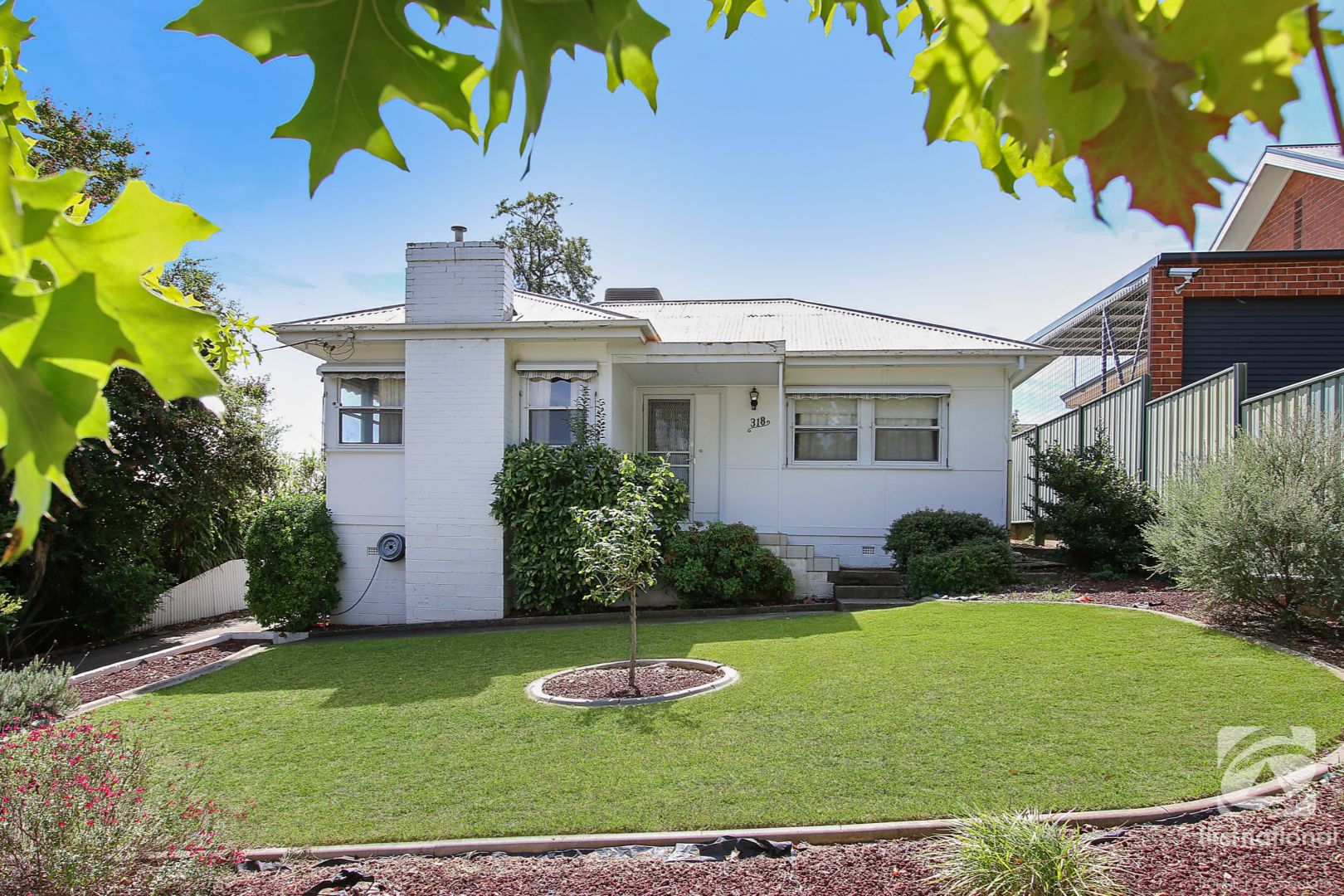 318 Donovan Street, East Albury Property History & Address Research