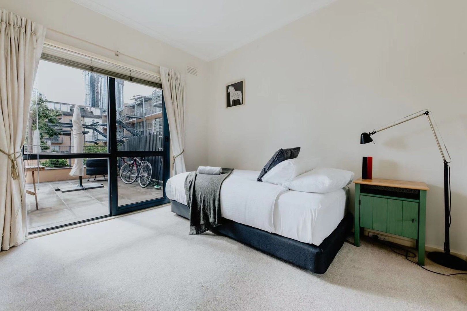 2 bedrooms Apartment / Unit / Flat in 2/96 Wells Street SOUTHBANK VIC, 3006
