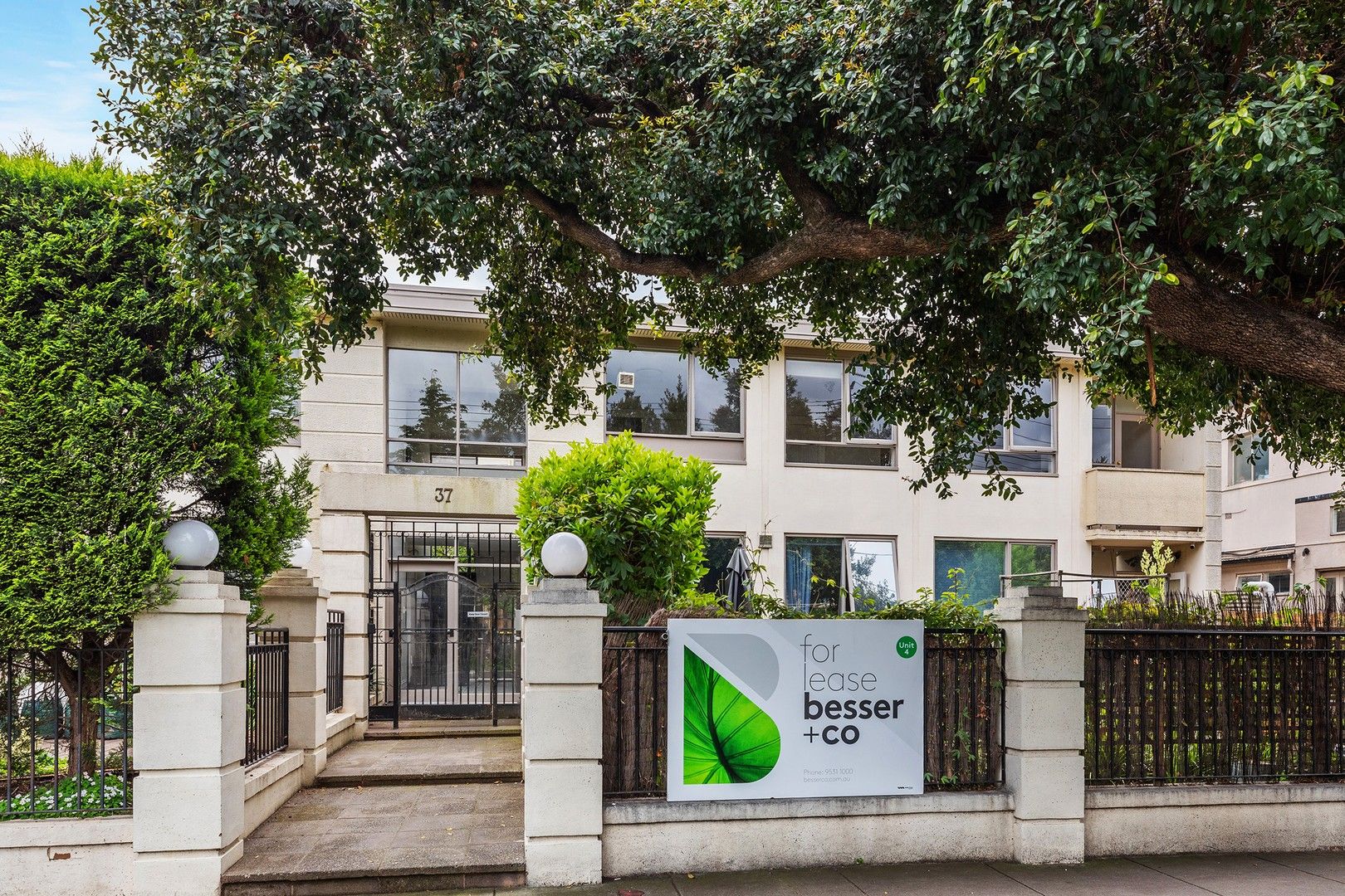 2 bedrooms Apartment / Unit / Flat in 4/37 Melby Avenue ST KILDA EAST VIC, 3183