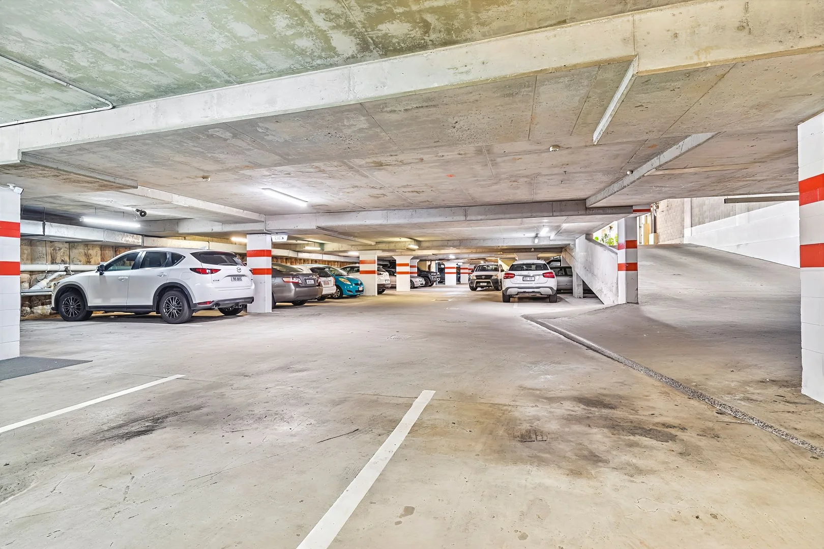 Additional image 12 of 305/71-75 Lake Street, Cairns City QLD 4870